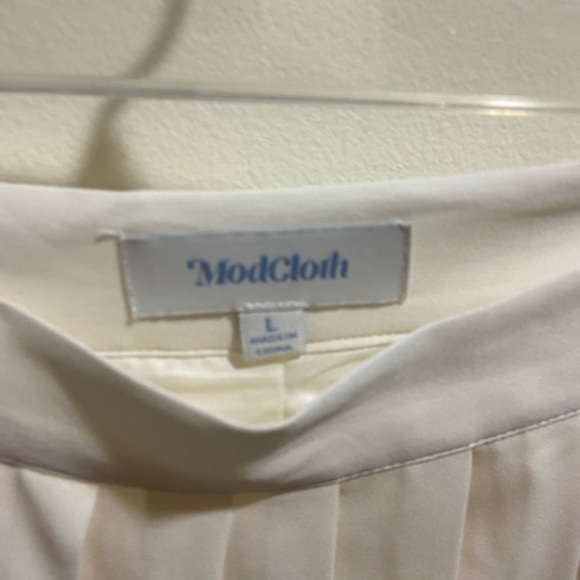 NWT Modcloth White Pleated Skirt - Picture 5 of 5